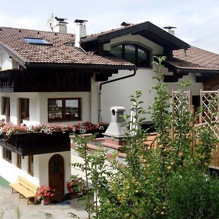 Pension Erlerhof Ried im Zillertal Luaran gambar